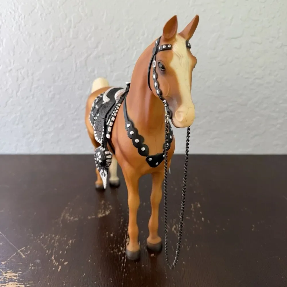 Breyer Traditional Roy Rogers Trigger #758 Hollywood Heroes w Saddle & Chain